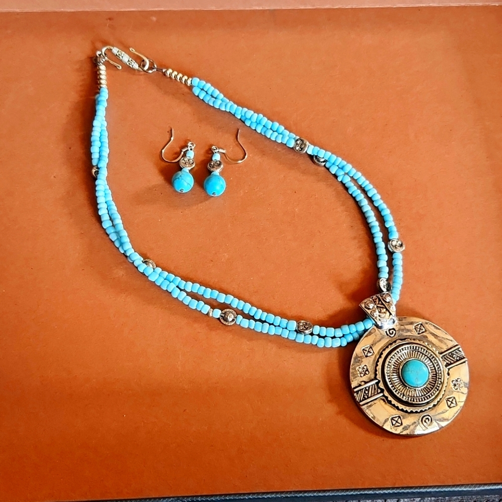 Handcrafted unique jewerly pieces